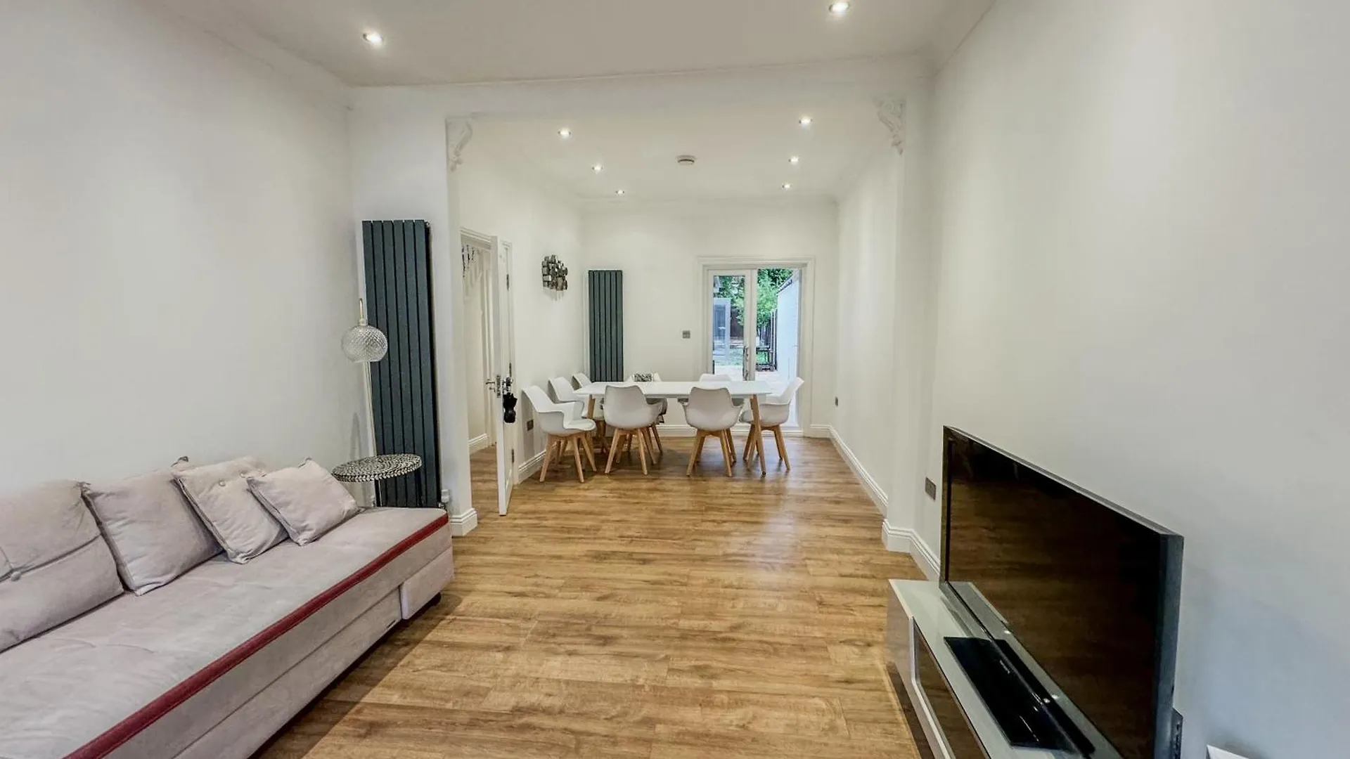 Stratford House Villa London